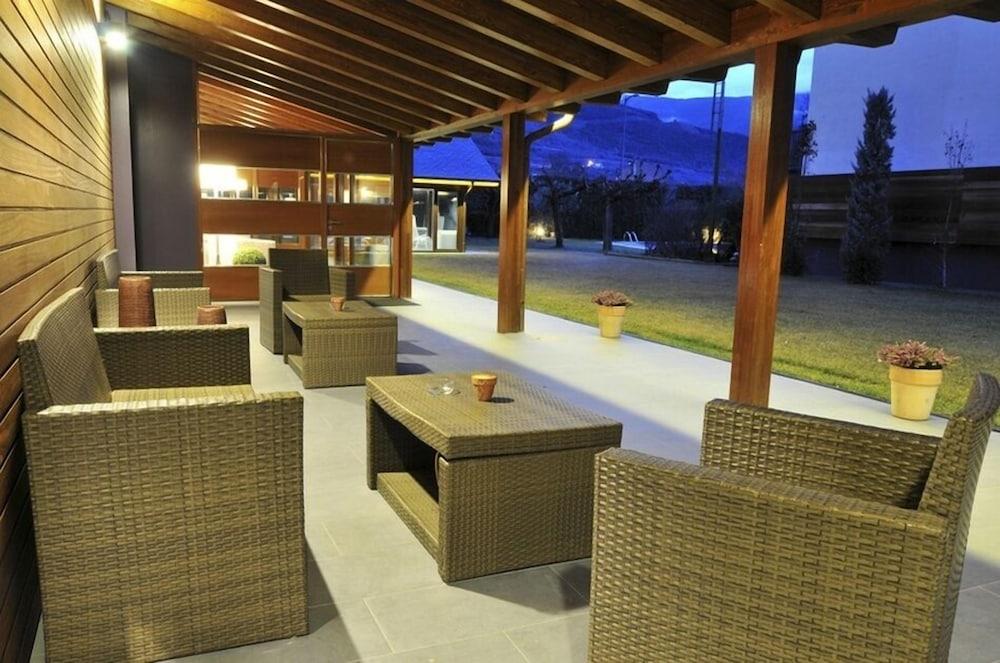 Hotel Restaurant Pessets & Spa ซอร์ต ภายนอก รูปภาพ