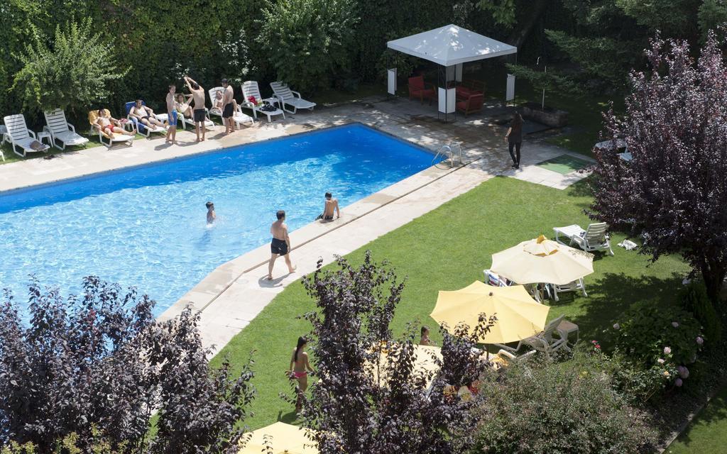 Hotel Restaurant Pessets & Spa ซอร์ต ภายนอก รูปภาพ